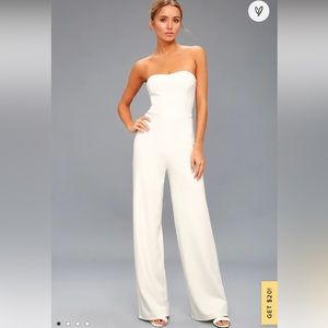 NWT Lulu’s white strapless jumpsuit - medium